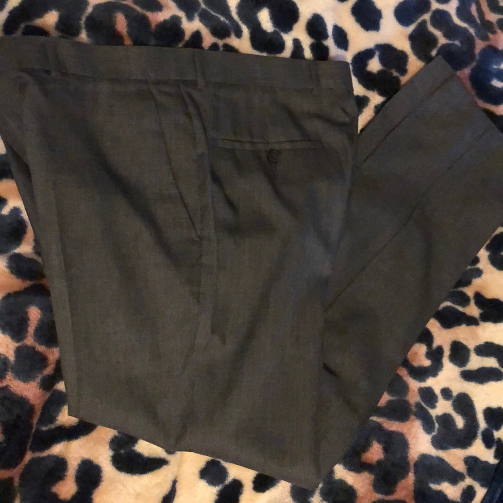 Men’s slim fit perry Ellis dress pants